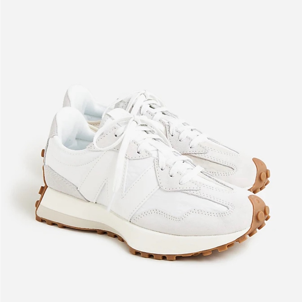 New Balance® 327 sneakers - Size W 7.5 / M 6, NWT